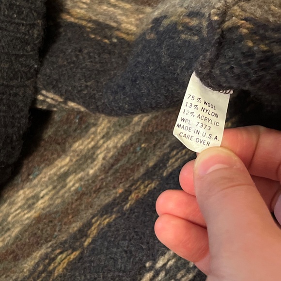 Vtg Legend Wool Striped Patterned sweater - Picture 4 of 5